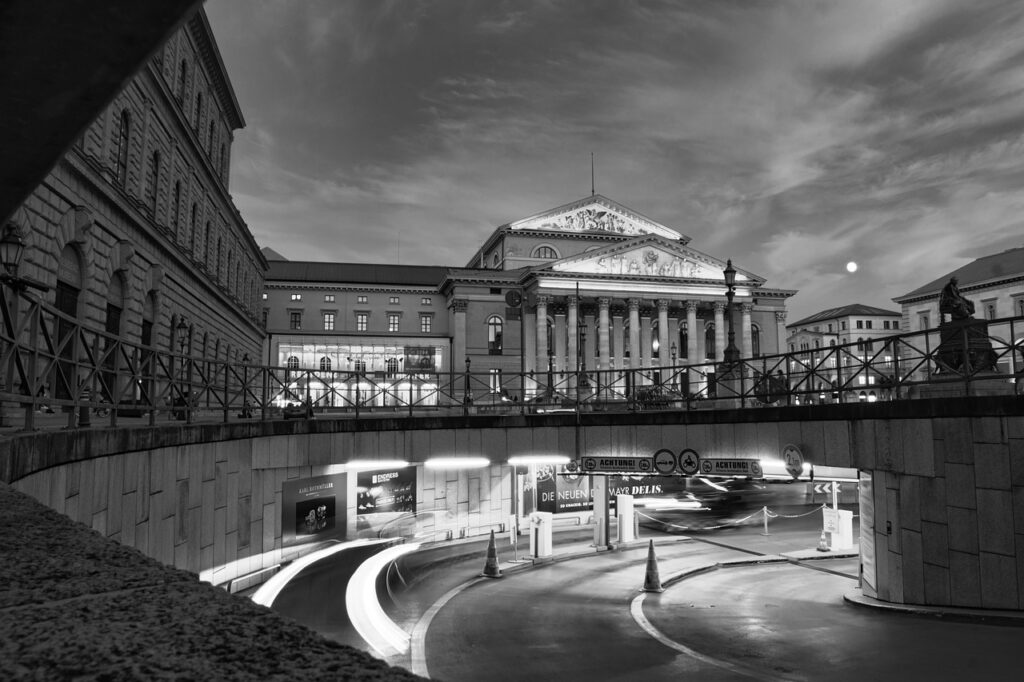 foto de arquitectura en blanco y negro